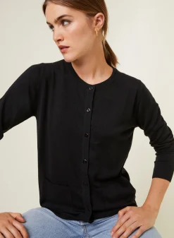 Maison Montagut Cardigan Boutonne Col Rond A Poches En Laine Merinos - Amalia><noscript><img width=