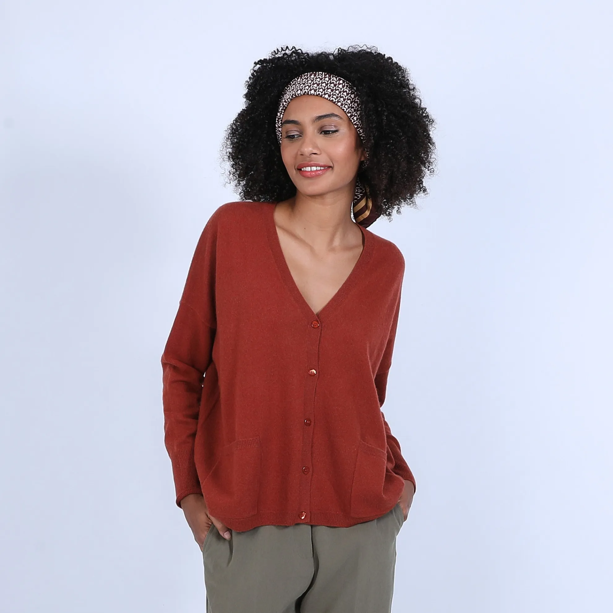 Maison Montagut Cardigan Col V En Cachemire - Brune>Femme Vestes Et Gilets