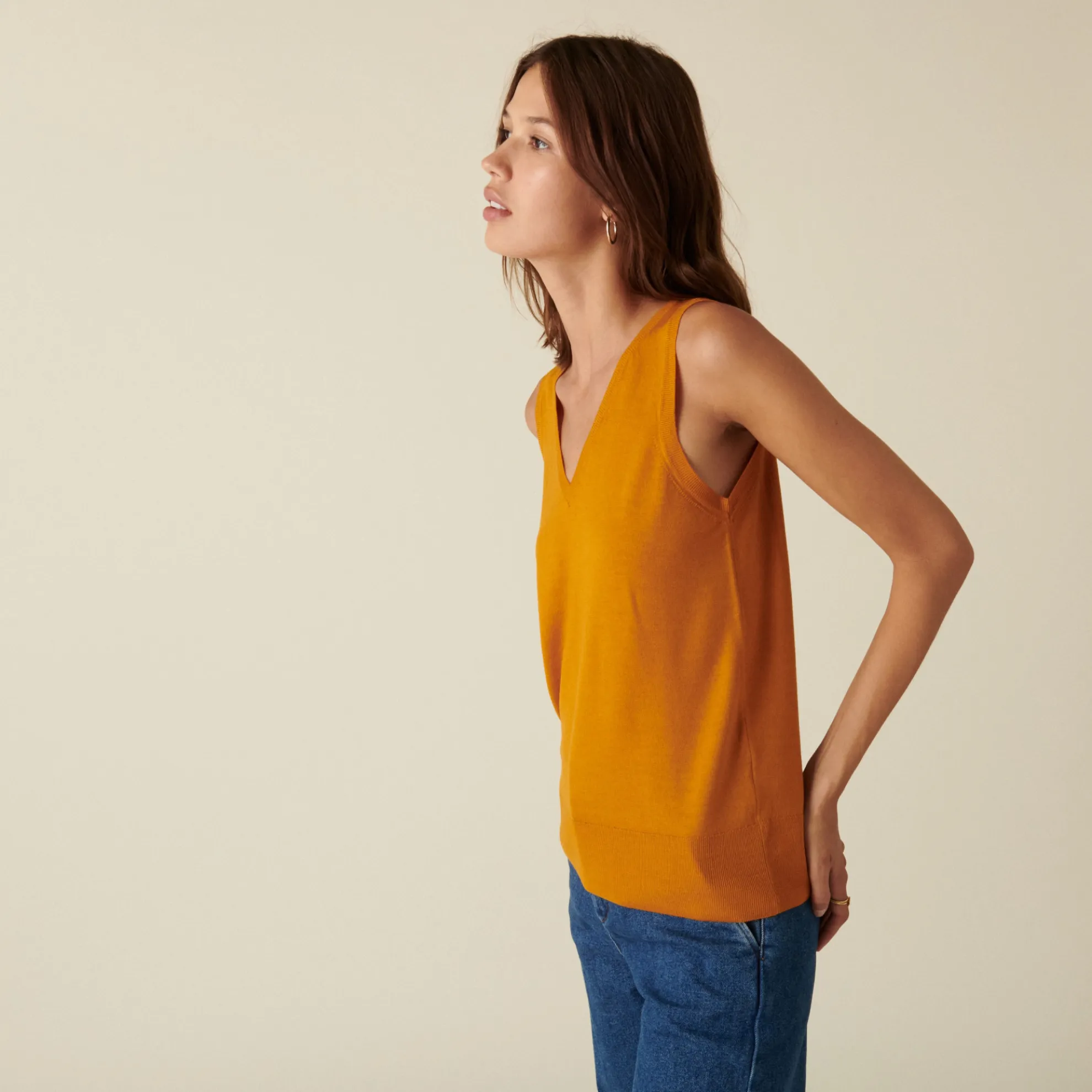 Maison Montagut Debardeur Col V A Point Jersey En Laine Merinos - Atta>Femme Débardeurs