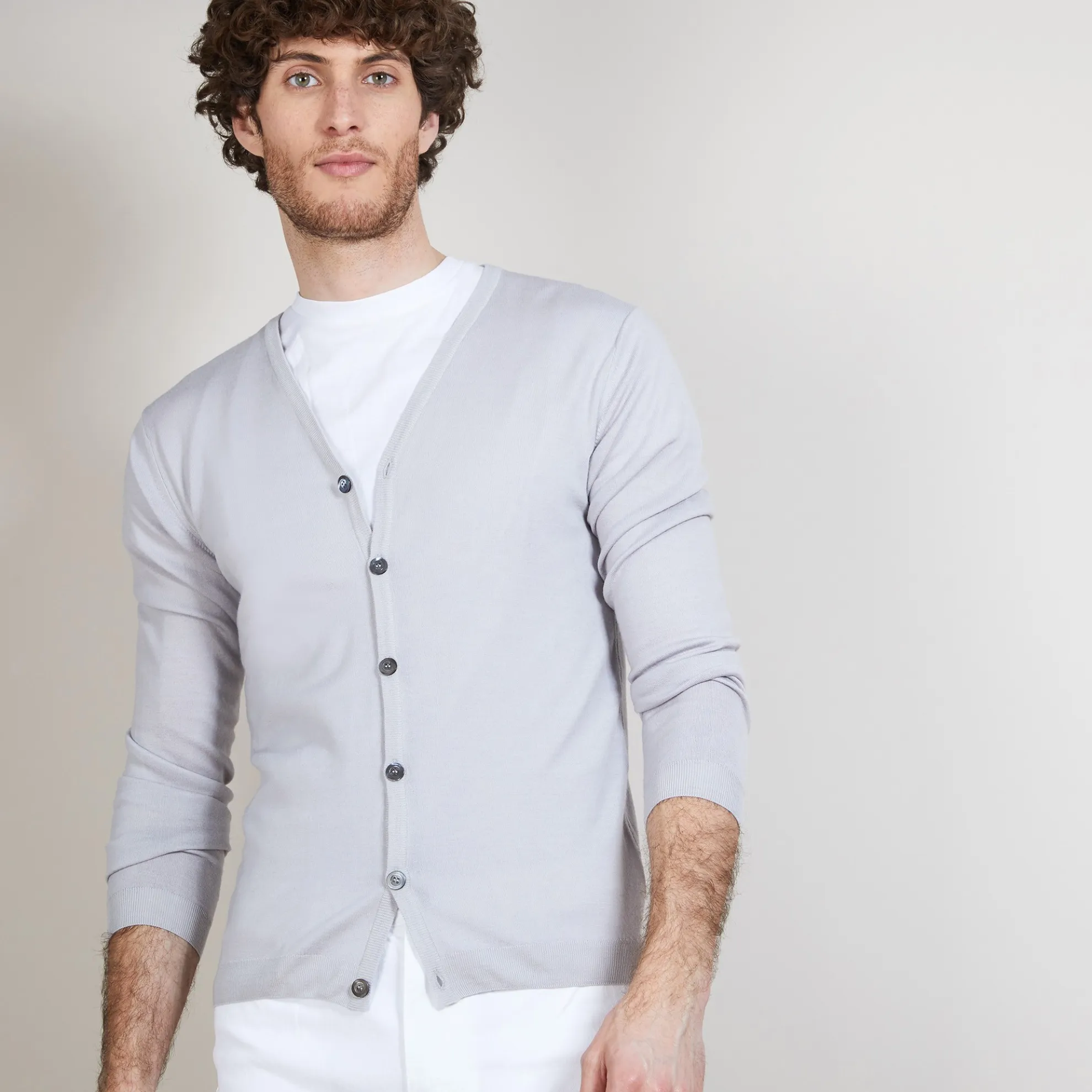 Maison Montagut Gilet Boutonne En Laine Merinos - Brad>Homme Vestes Et Gilets