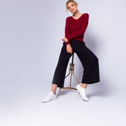 Maison Montagut Pull Col V En Cachemire Intemporel - Eniva><noscript><img width=