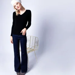 Maison Montagut Pull Col V En Cachemire Intemporel - Eniva><noscript><img width=