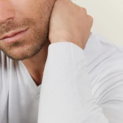 Maison Montagut Pull Col V En Laine Et Soie - Bessie><noscript><img width=