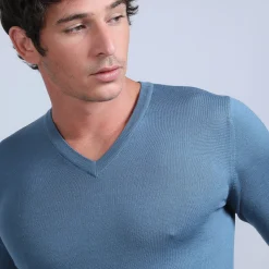 Maison Montagut Pull Col V En Laine Merinos - Badyss><noscript><img width=