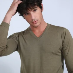 Maison Montagut Pull Col V En Laine Merinos - Badyss><noscript><img width=