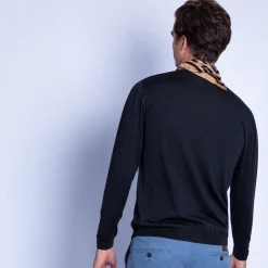 Maison Montagut Pull Col V En Laine Merinos - Fox><noscript><img width=