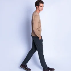 Maison Montagut Pull Col V En Laine Merinos - Fox><noscript><img width=