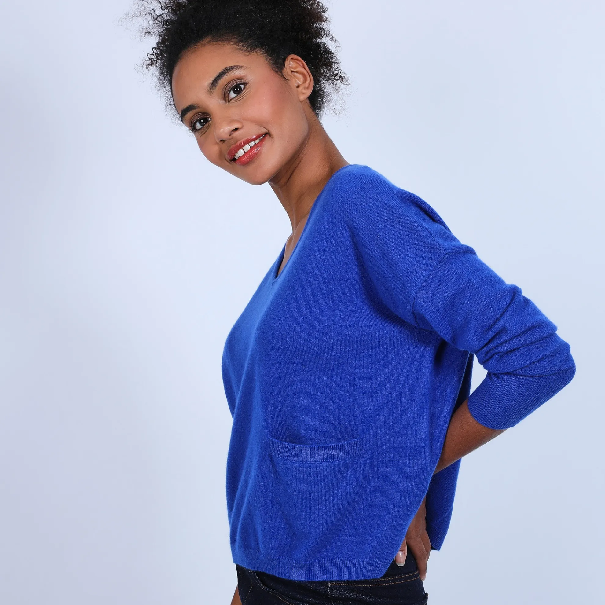 Maison Montagut Pull Court Col V En Cachemire Avec Poches - Balba>Femme Pulls