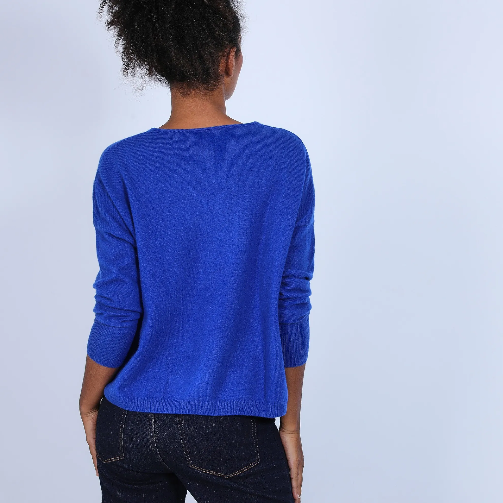 Maison Montagut Pull Court Col V En Cachemire Avec Poches - Balba>Femme Pulls