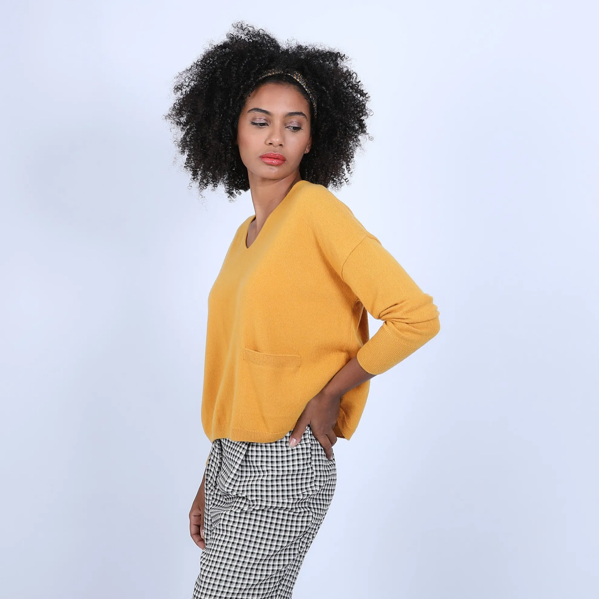 Maison Montagut Pull Court Col V En Cachemire Avec Poches - Balba>Femme Pulls