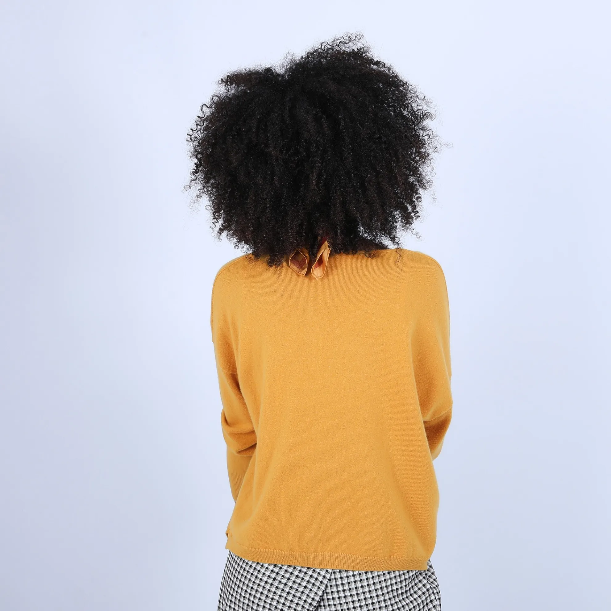 Maison Montagut Pull Court Col V En Cachemire Avec Poches - Balba>Femme Pulls