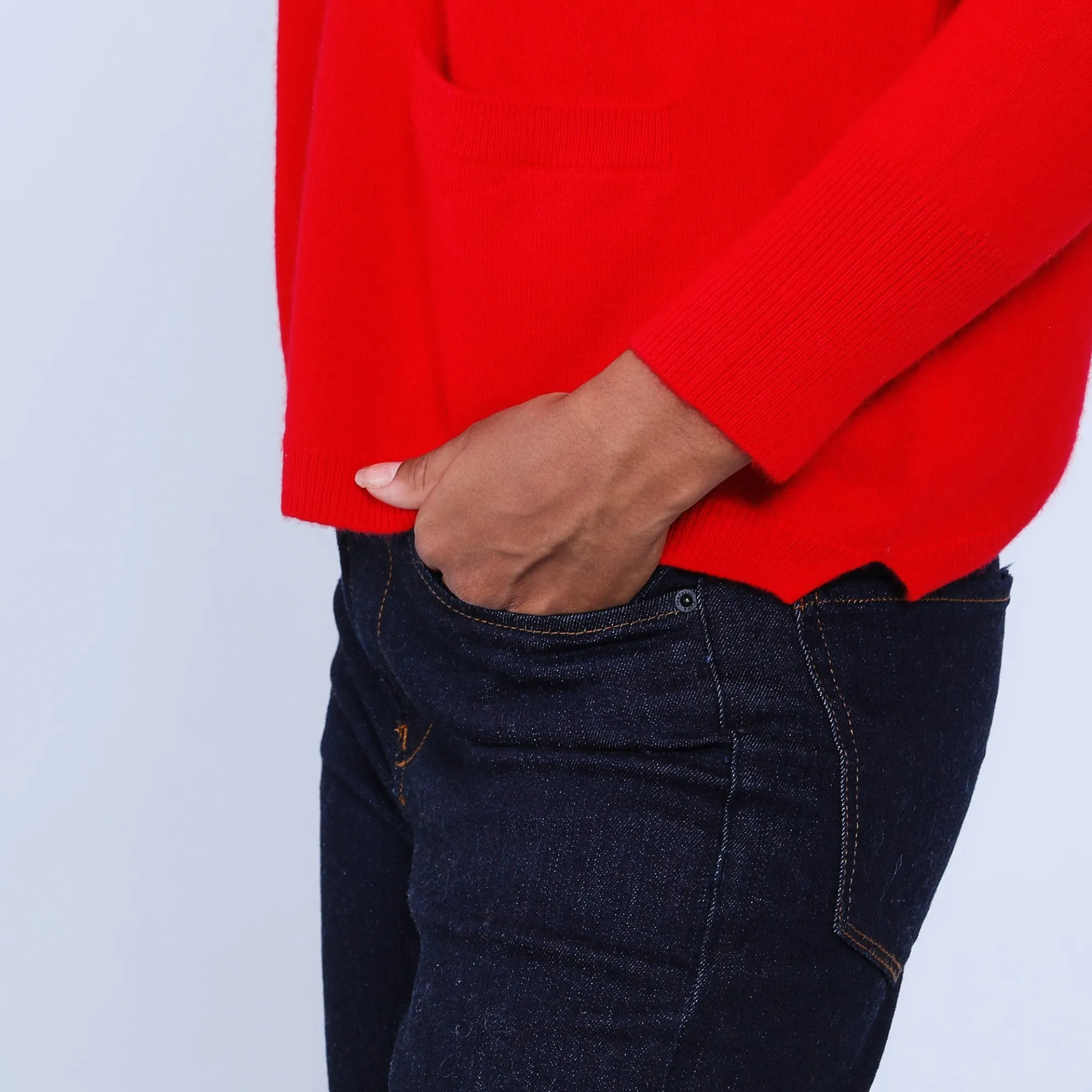 Maison Montagut Pull Court Col V En Cachemire Avec Poches - Balba>Femme Pulls