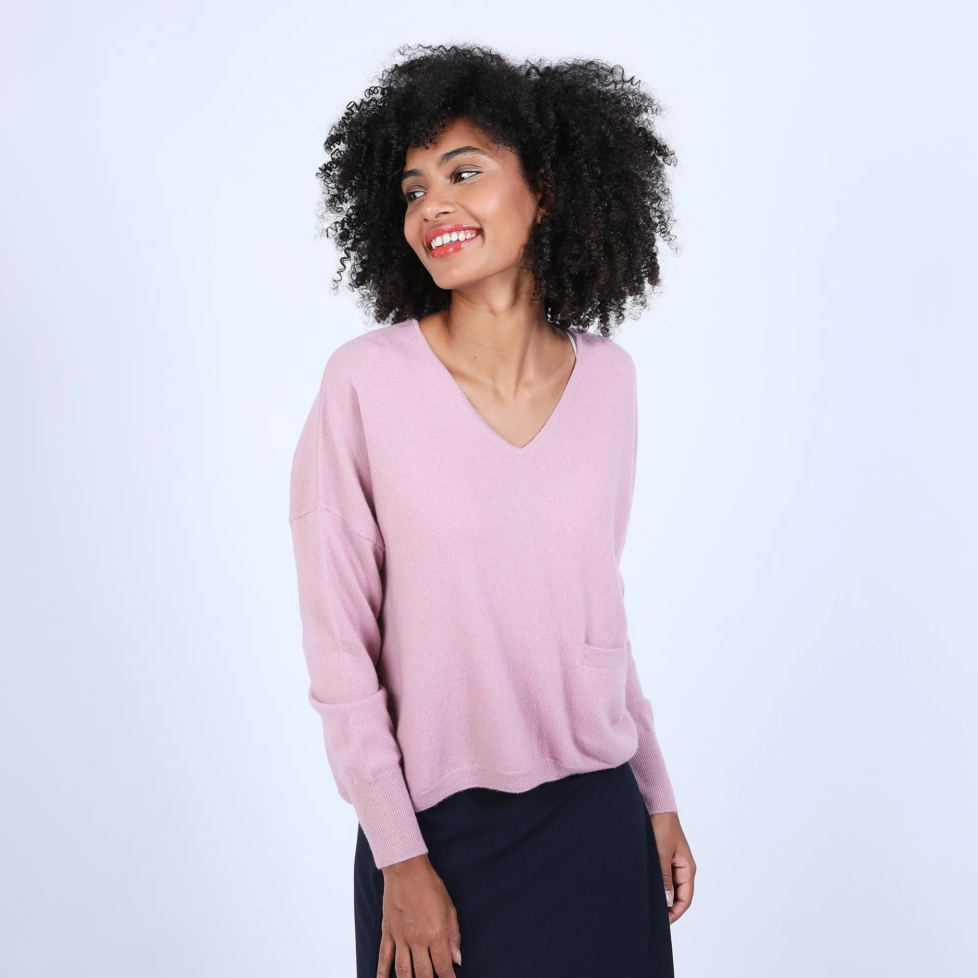 Maison Montagut Pull Court Col V En Cachemire Avec Poches - Balba>Femme Pulls