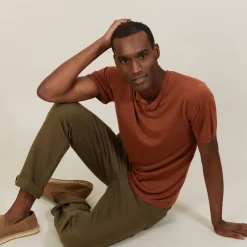 Maison Montagut T-Shirt Col Tunisien En Lin Flamme - Baraka><noscript><img width=